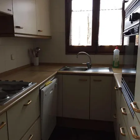 De Estilo Rustico En Guils 公寓 *